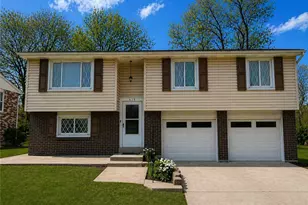 675 Regency Dr, Pittsburgh, PA 15239 - Photo 1