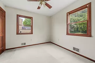 122 Mason Dr, Pittsburgh, PA 15116 - Photo 20