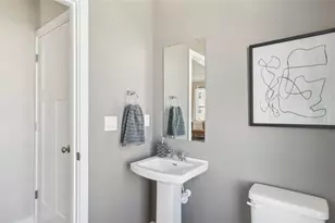 751 Olivia St, Collier Township, PA 15205 - Photo 24