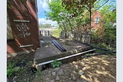 231 Rodi Rd, Pittsburgh, PA 15235 - Photo 14