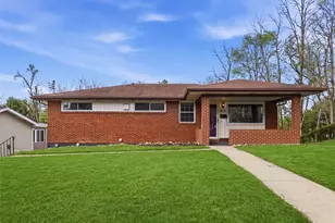 425 Fieldstone Dr, Monroeville, PA 15146 - Photo 1