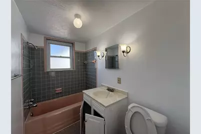 802 Boggs Ave, Pittsburgh, PA 15211 - Photo 14