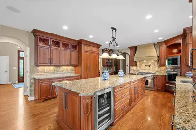 1864 Winchester Dr, Pittsburgh, PA 15241 - Photo 10