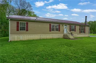 123 Merle Ln, Scott Township, PA 16101 - Photo 2