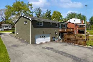 4130 Stratford Dr, Hempfield Township, PA 15642 - Photo 22