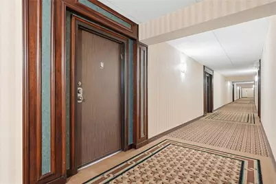 5600 Munhall Road #504, Pittsburgh, PA 15217 - Photo 8