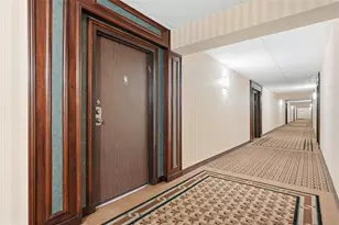 5600 Munhall Rd, Pittsburgh, PA 15217 - Photo 8