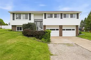 235 Princeton Dr, Center Township, PA 15001 - Photo 2
