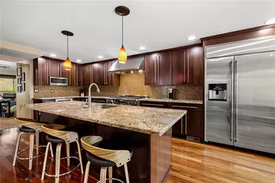 1122 Hillsview Ter, Green Tree, PA 15220 - Photo 8
