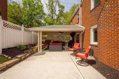 1122 Hillsview Ter, Green Tree, PA 15220 - Photo 22