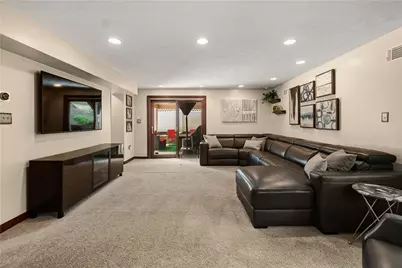 1122 Hillsview Ter, Green Tree, PA 15220 - Photo 16