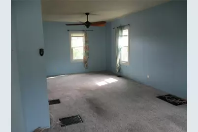 320 Main Street, Twp of But SW, PA 16045 - Photo 4
