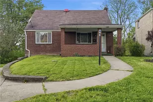 227 Pheasant Dr, Pittsburgh, PA 15235 - Photo 2