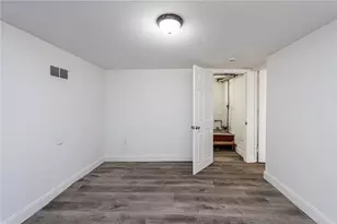 1010 Woods Run Ave, Pittsburgh, PA 15212 - Photo 30