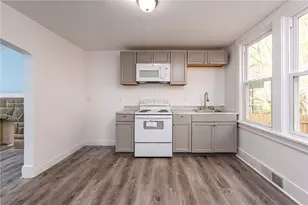 1010 Woods Run Ave, Pittsburgh, PA 15212 - Photo 14
