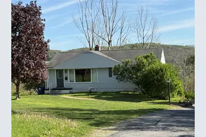 469 Girard St, Westmont Hilltop School District, PA 15905 - Photo 1