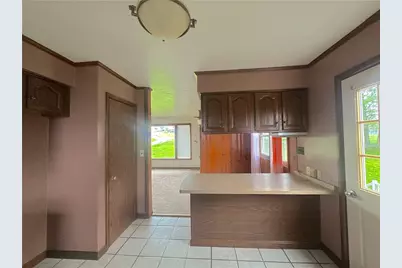 469 Girard St, Westmont Hilltop School District, PA 15905 - Photo 12