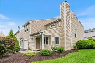 305 Squire Cir, Pittsburgh, PA 15212 - Photo 2