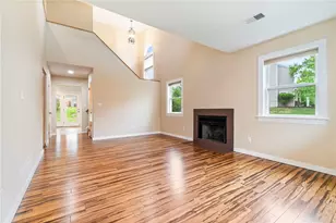 305 Squire Cir, Pittsburgh, PA 15212 - Photo 8