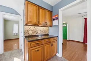 919 Tropical Ave, Beechview, PA 15216 - Photo 18