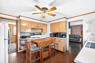 226 Kangaroo Hill Rd, Sewickley Township, PA 15660 - Photo 4
