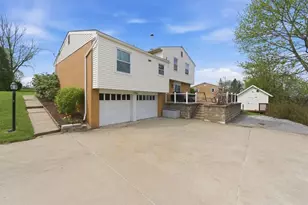 100 Tory Rd, Moon/Crescent Twp, PA 15108 - Photo 36