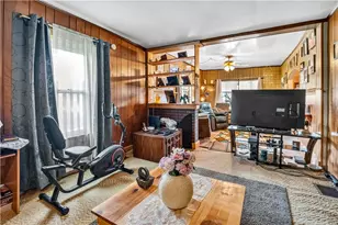 355 Sunset St, Canoe-Banks Townships, PA 15772 - Photo 14
