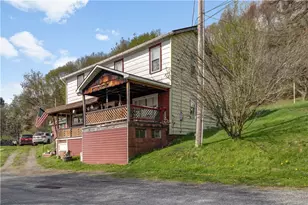 355 Sunset St, Canoe-Banks Townships, PA 15772 - Photo 4