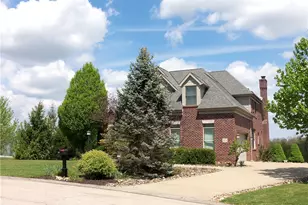 7011 Sunrise Ln, Mt Pleasant Twp, PA 15057 - Photo 48