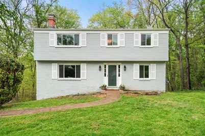111 Greyfriar Dr, Pittsburgh, PA 15215 - Photo 2