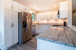 127 Dunbar Dr, Wilkins Township, PA 15235 - Photo 6