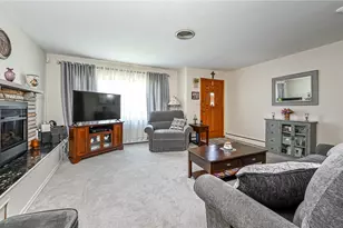 901 Roosevelt St, Conway, PA 15027 - Photo 4
