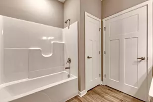287 Olivia Dr, Pittsburgh, PA 15068 - Photo 22