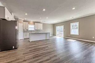 287 Olivia Dr, Pittsburgh, PA 15068 - Photo 4