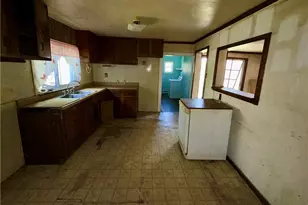 161 Middle St, Jenner Township, PA 15546 - Photo 2