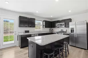 310 Arden Dr, Lancaster Township, PA 16037 - Photo 6