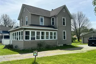 403 Centennial Ave, New Galilee, PA 16141 - Photo 2
