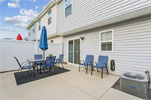 212 Smith Ln, Chippewa Township, PA 15010 - Photo 8
