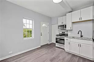 904 Hilltop, Munhall, PA 15120 - Photo 6