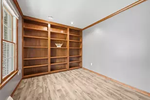 412 Golden Grove Rd, Economy, PA 15005 - Photo 10