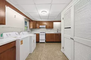 129 S Clay St, Zelienople, PA 16063 - Photo 6
