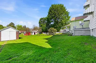 129 S Clay St, Zelienople, PA 16063 - Photo 22