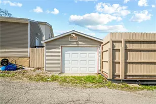 333 Redwood St, Pittsburgh, PA 15210 - Photo 28