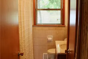 125 Jackson St, Harmony Boro, PA 16037 - Photo 10