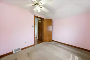 2378 Jenkinson Dr, Pittsburgh, PA 15237 - Photo 22