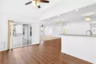 1058 Livorno Dr, Collier Township, PA 15071 - Photo 22