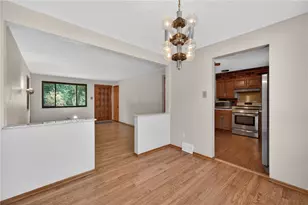 3816 Fleetwood Dr, West Mifflin, PA 15122 - Photo 8