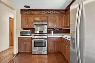 3816 Fleetwood Dr, West Mifflin, PA 15122 - Photo 10