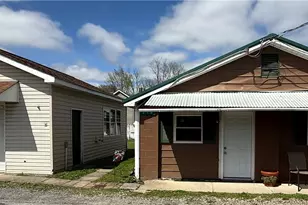 210 E 14th St, Saint Clair Township, PA 15944 - Photo 1