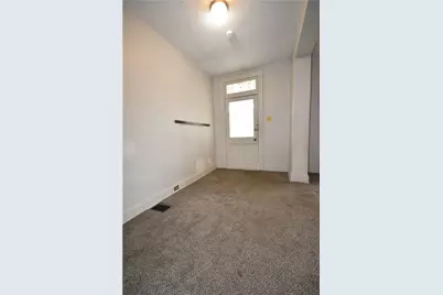 2919 Voelkel Ave, Pittsburgh, PA 15216 - Photo 4